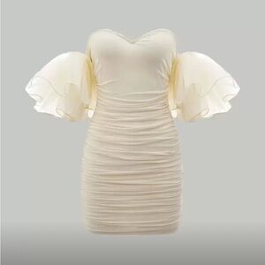 Off Shoulder Exaggerated
Ruffle Trim Ruched Mesh
Bodycon Dress